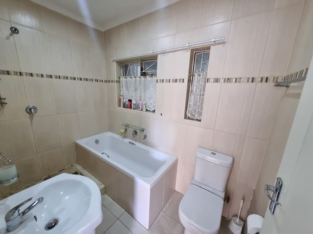 4 Bedroom Property for Sale in Ceres Western Cape
